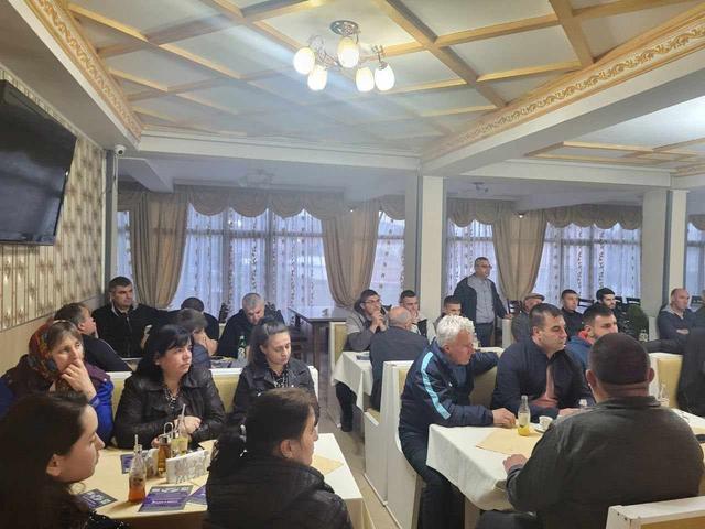СНИМКИ : Кандидатите за народни представители от ДПС се срещнаха със симпатизанти във велинградското село Драгиново