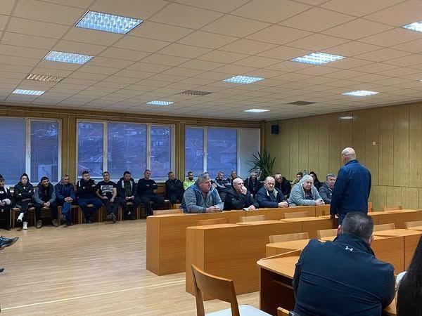 Кметът на Белово се срещна със земеделските производители за обсъждане на важни секторни въпроси