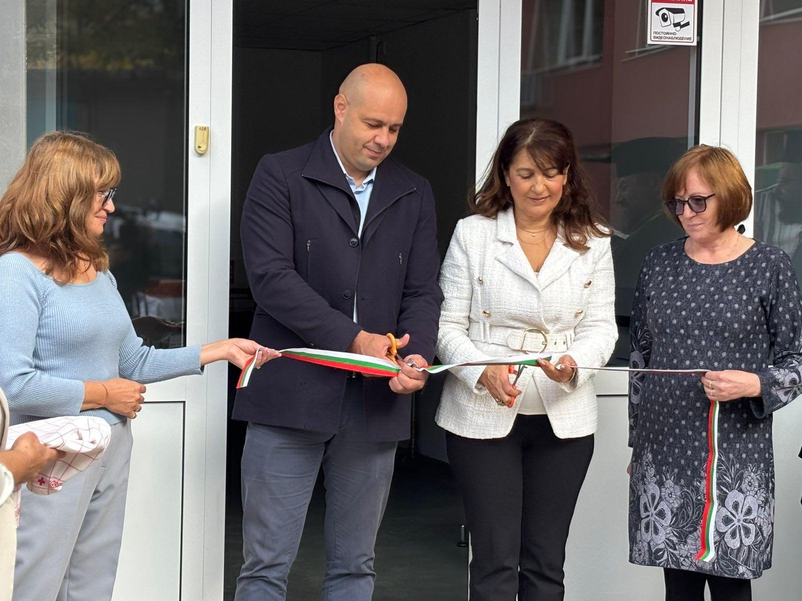 Белово с обновен Център за спешна помощ – модерна крачка към по-добро здравеопазване СНИМКИ