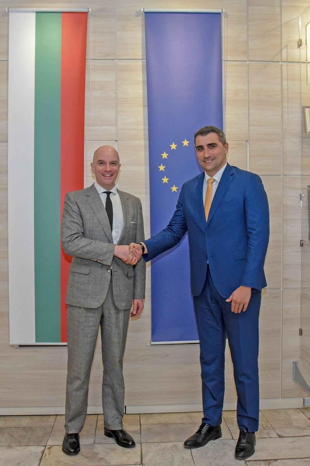 Кметът Петър Куленски посрещна британския посланик в Пазарджик