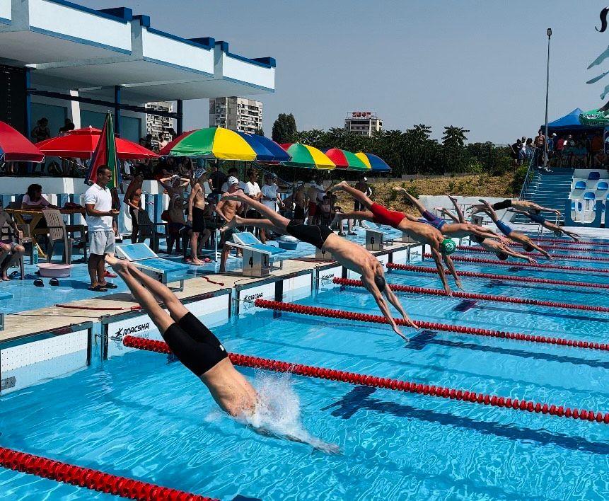 Два национални рекорда на Държавното първенство по плуване в Пазарджик