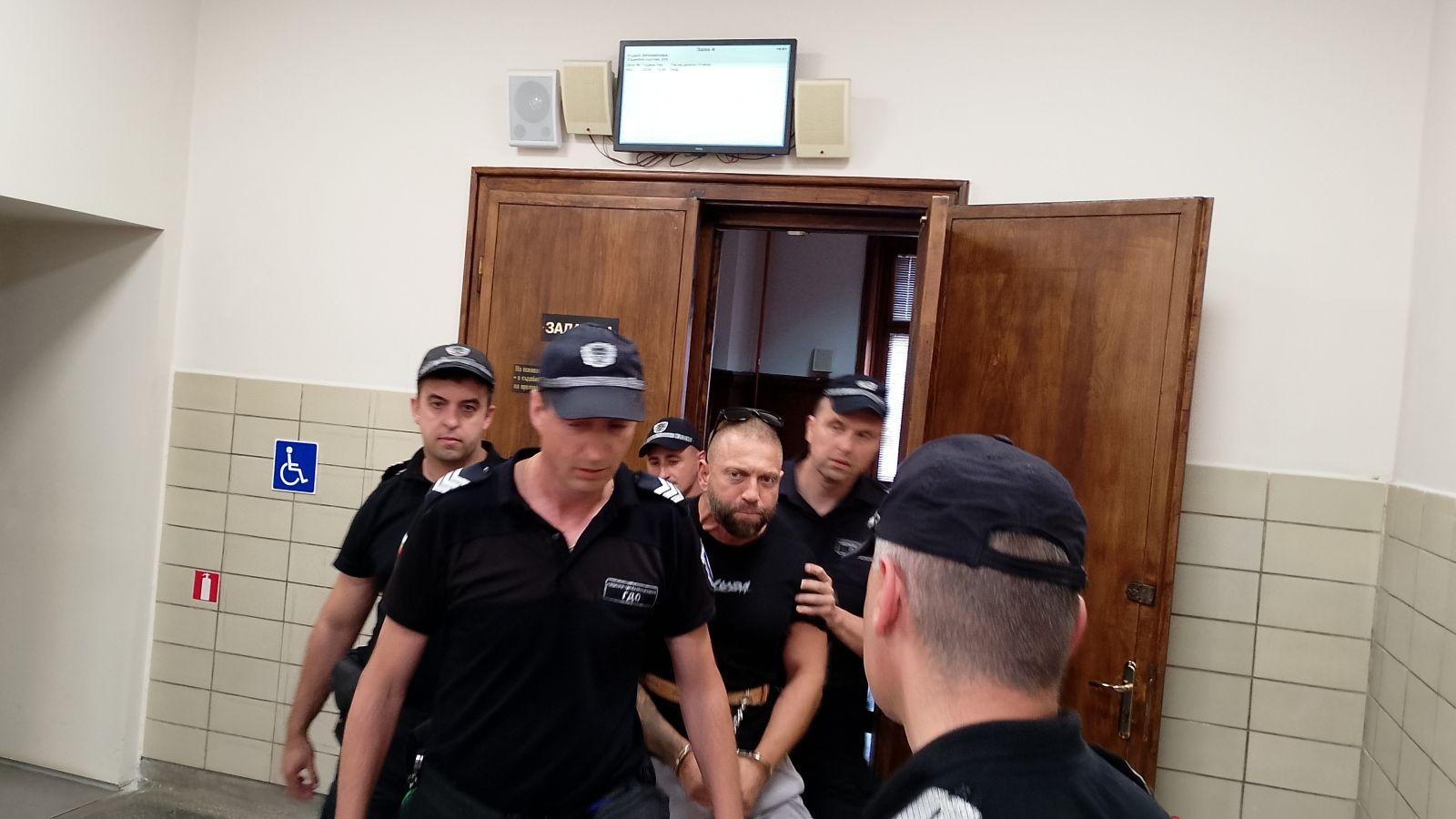 Съдът остави инфлуенсъра Стоян Колев за постоянно в ареста