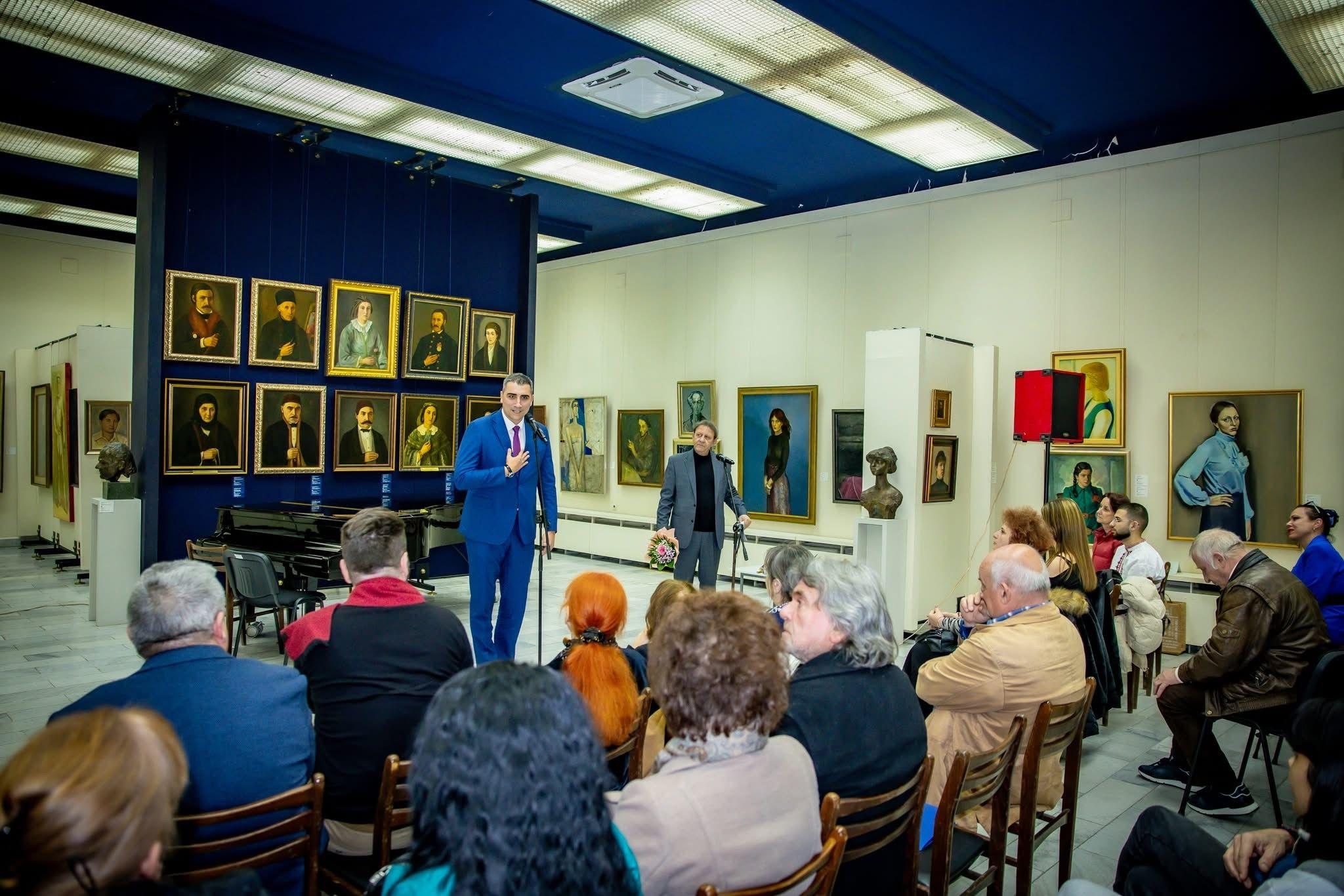 Кметът на Пазарджик връчи Националната литературна награда за хумор и сатира „Райко Алексиев“