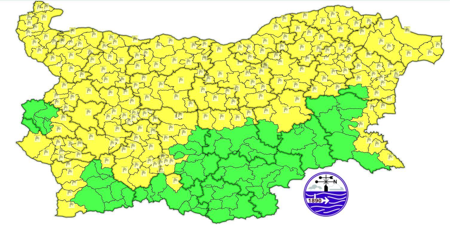 Ураганен вятър от 122 км/ч удари Пазарджик
