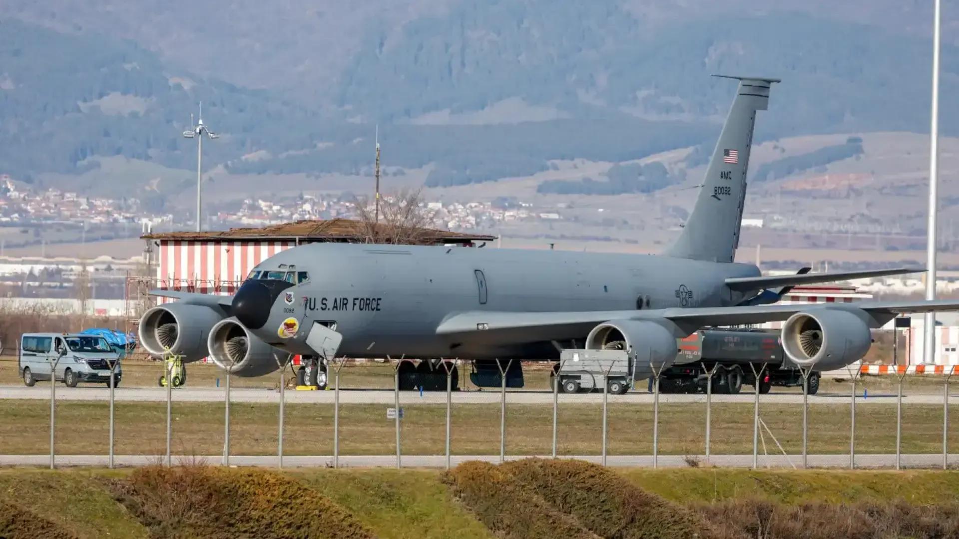 Необичайна активност на Военновъздушните сили на САЩ на Летище София