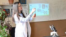 Микробиологът Силвия Ветренска от РЗИ Пазарджик проведе урок пред пети и шести класове 