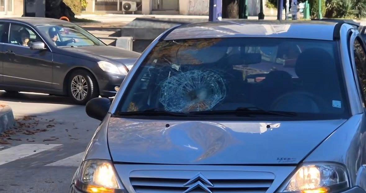 СНИМКИ: Инцидент в центъра на Пазарджик – възрастна жена е блъсната