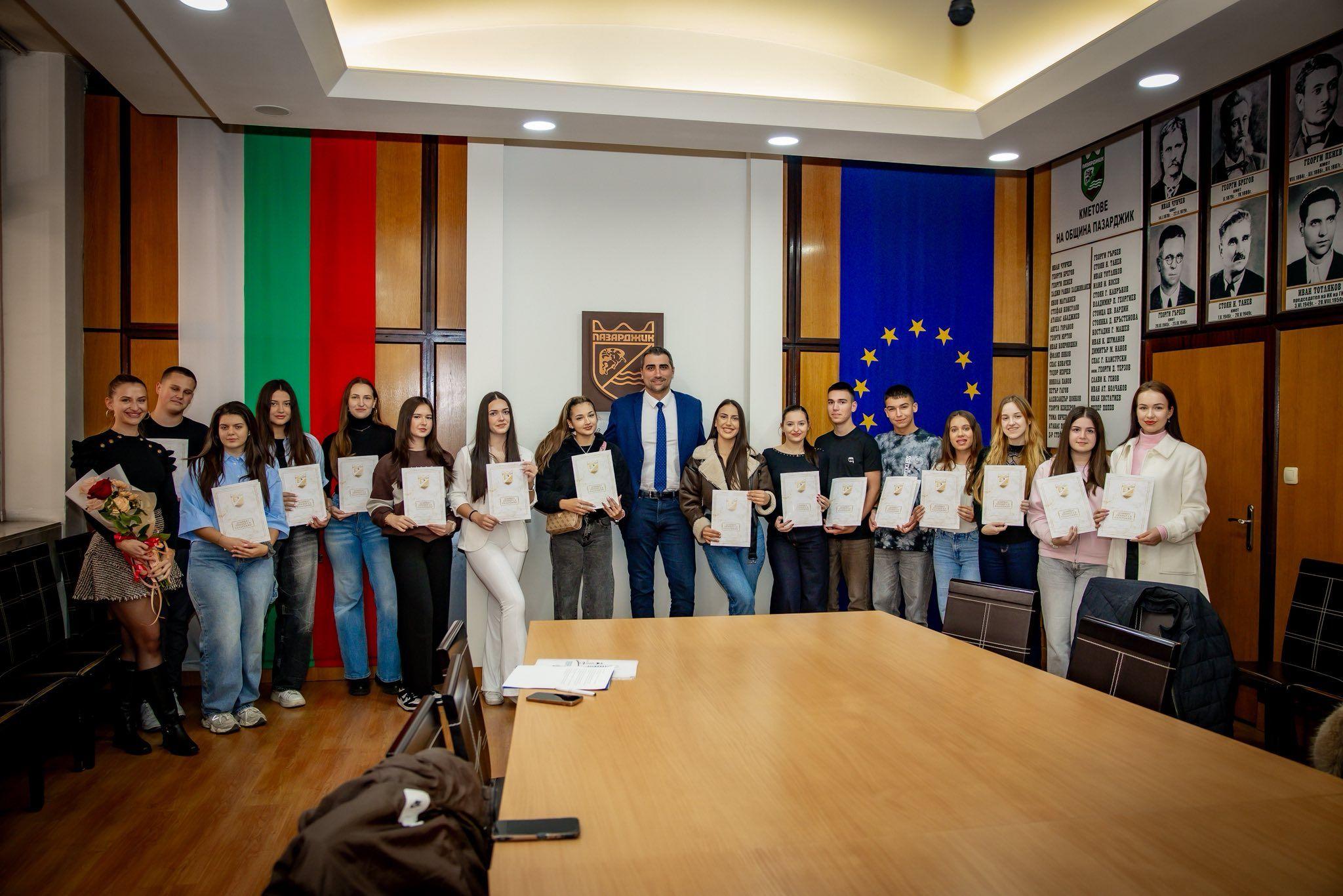 Екипът на „Фестивалия“ благодари на всички доброволци за незабравимото събитие