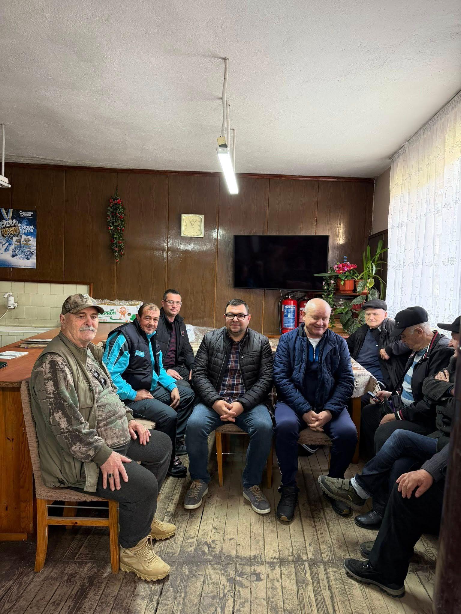 ДПС с грижа към хората: топла среща с пенсионерите в с. Нова махала