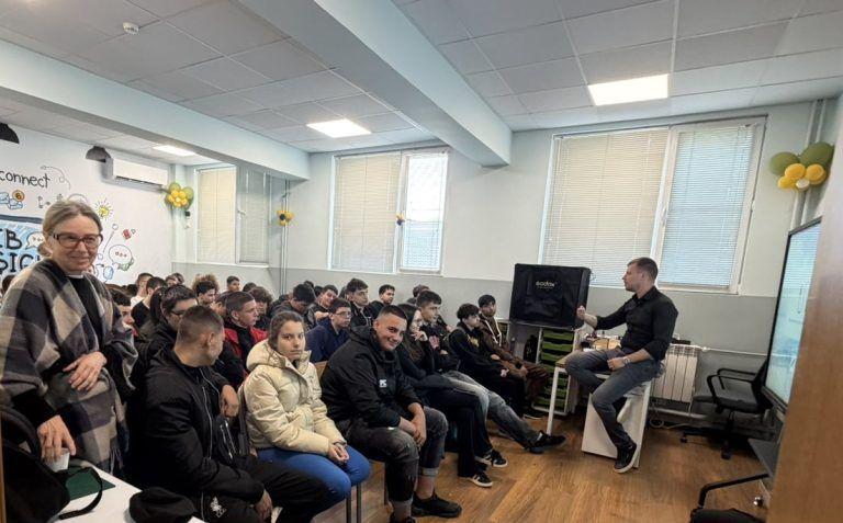 Знанието като защита: мисията на д-р Бакалов за по-здраво младо поколение