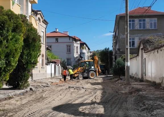 Пет улици в Пазарджик се обновяват: Куленски провери ремонтите на място