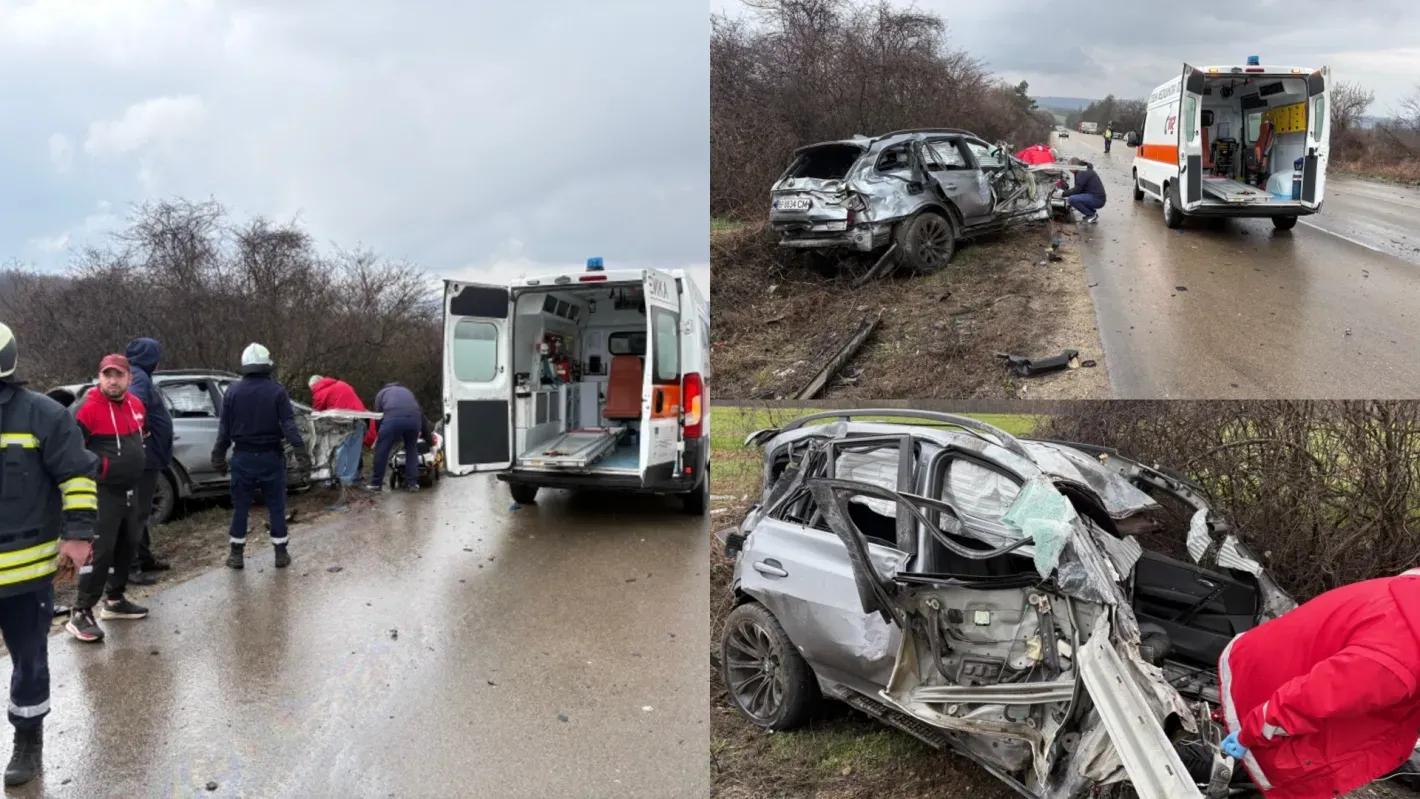 СНИМКИ: Тежка катастрофа : мъж загина при сблъсък с ТИР