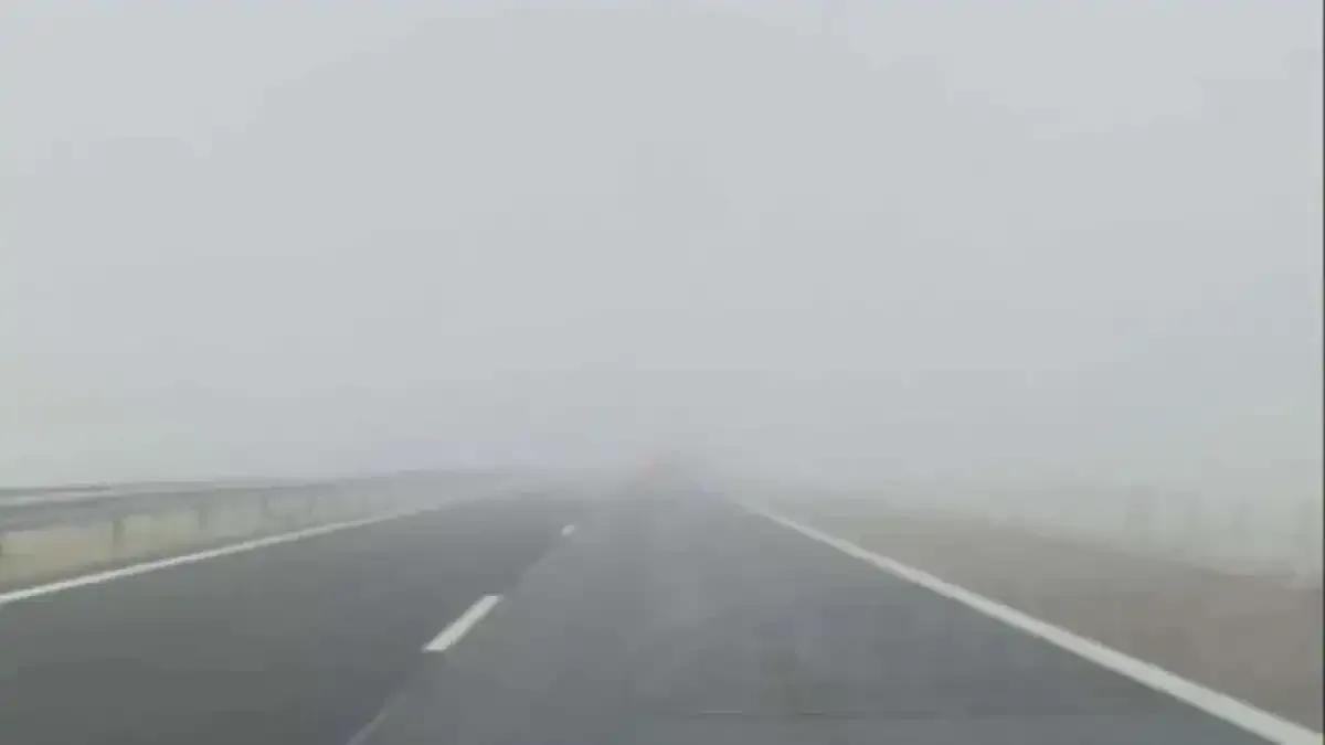 Критична видимост на АМ „Тракия“в областите Пазарджик и Пловдив! Пътуващи предупреждават за риск от инциденти