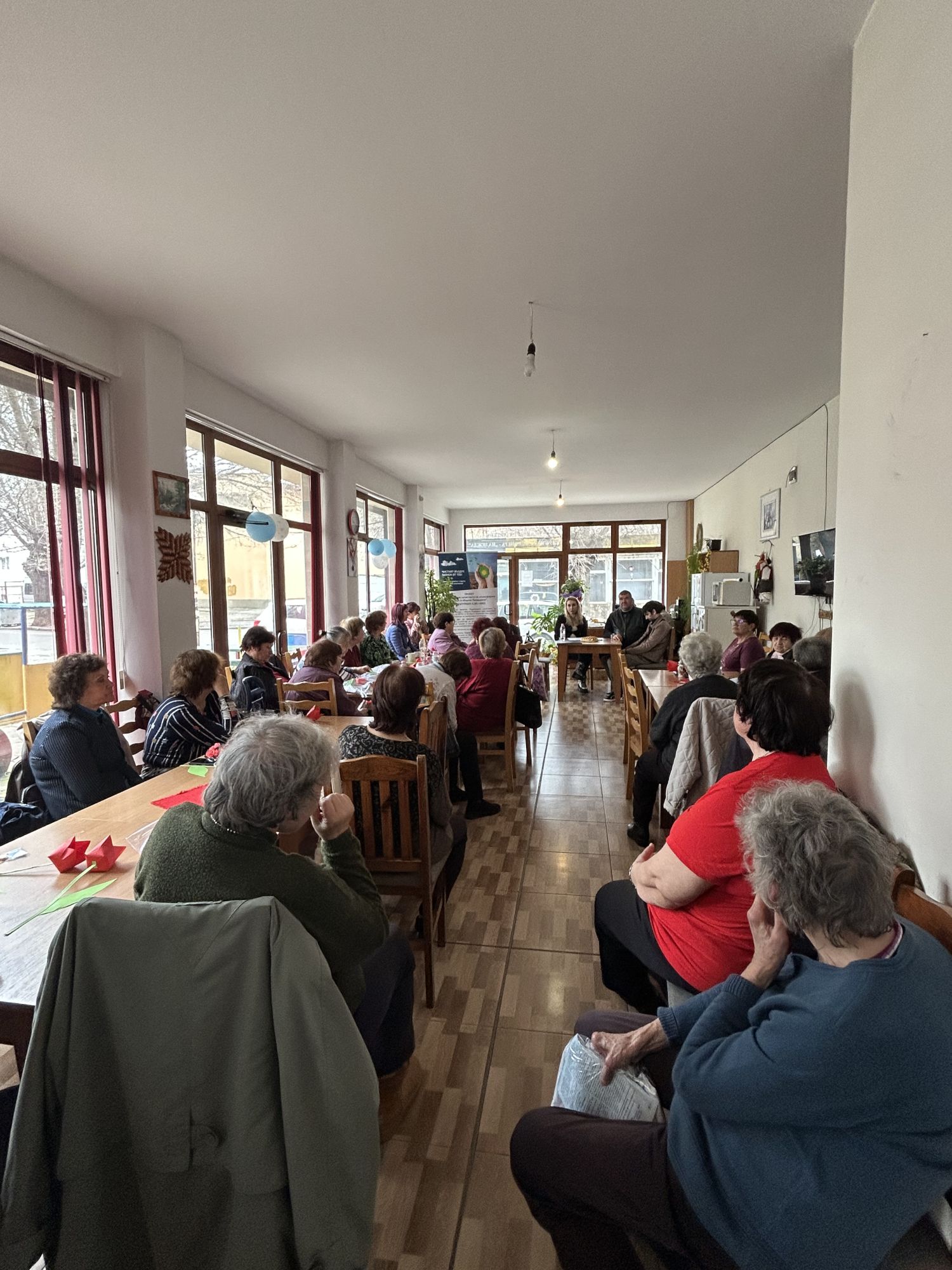 1775635340446435 (1).jpg